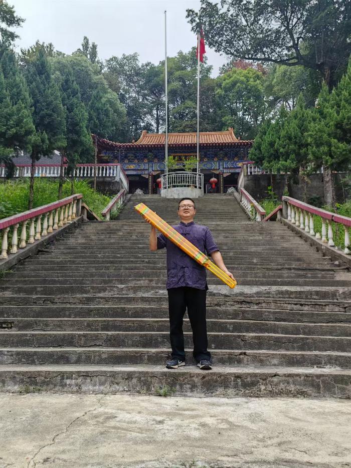 廖良茂最新動態(tài)揭秘，自媒體視角下的深度觀察與探討，廖良茂最新動態(tài)深度觀察與揭秘，自媒體視角的探討